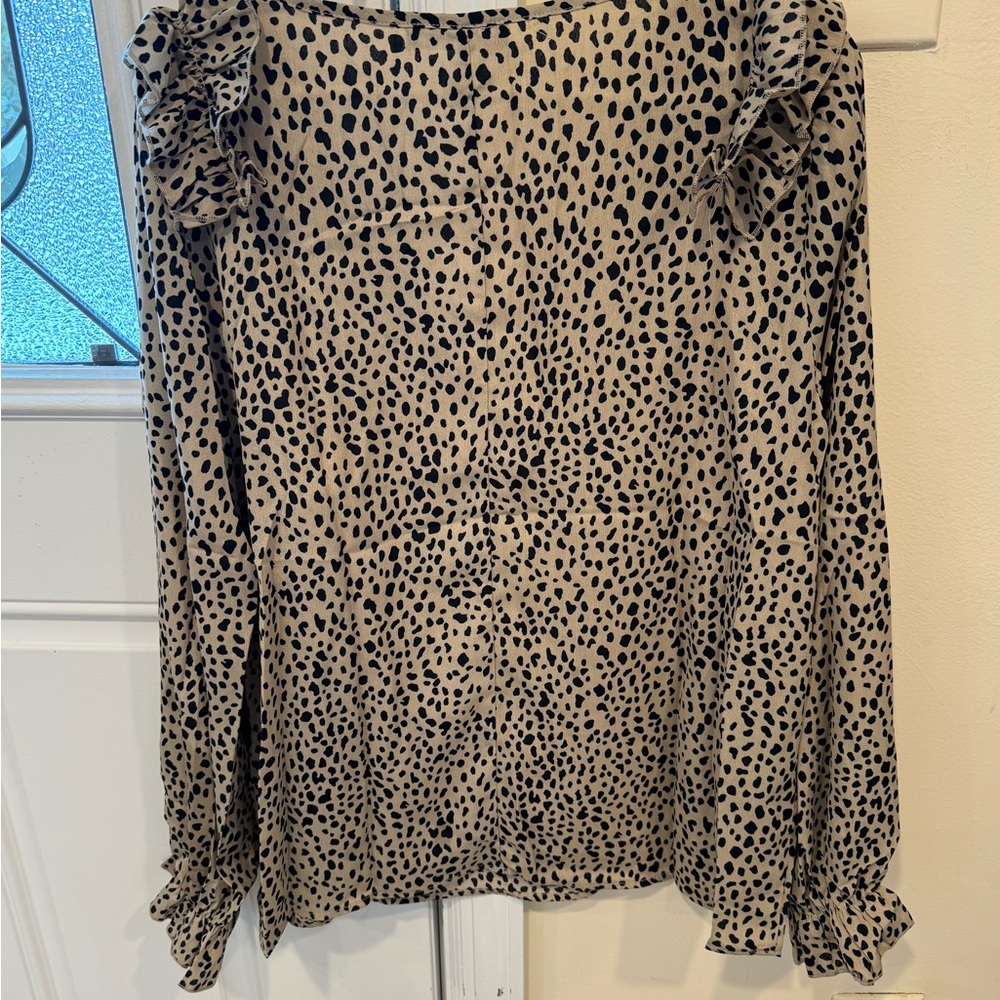 Animal print brand new XL blouse
